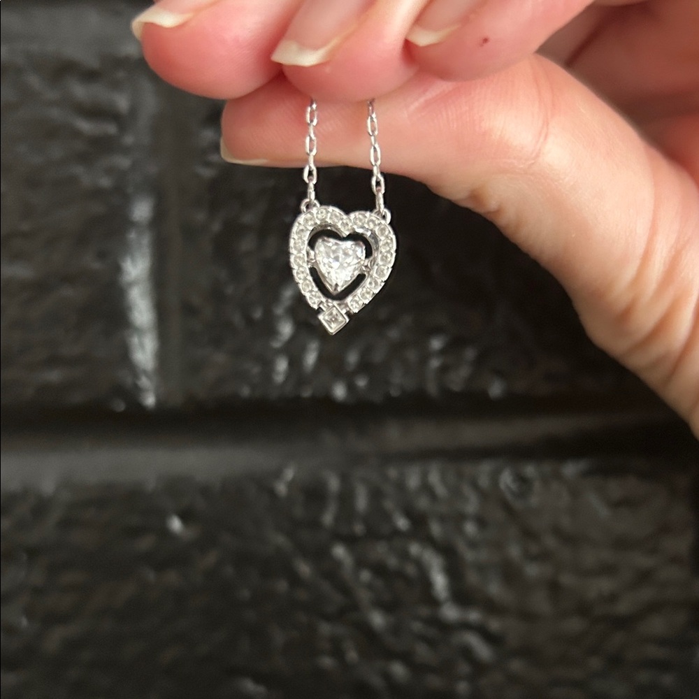 Swarovski Silver Heart Pendant Necklace with floating center heart ♥️